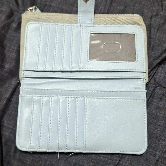 Light Blue Clutch - Picture 2 of 4